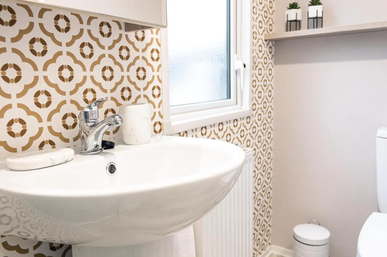 Yew Tree Lodge With Hot Tub York 0*,  United Kingdom